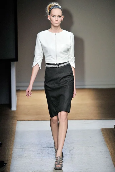 Look 14